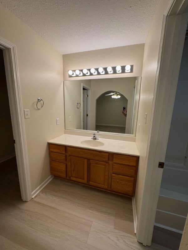 Building Photo - 3553 Oak Villa Way