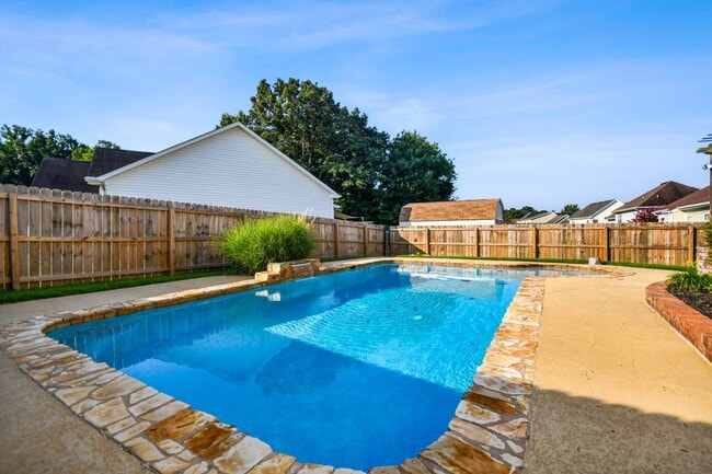 Building Photo - 3378 Poplar Hill