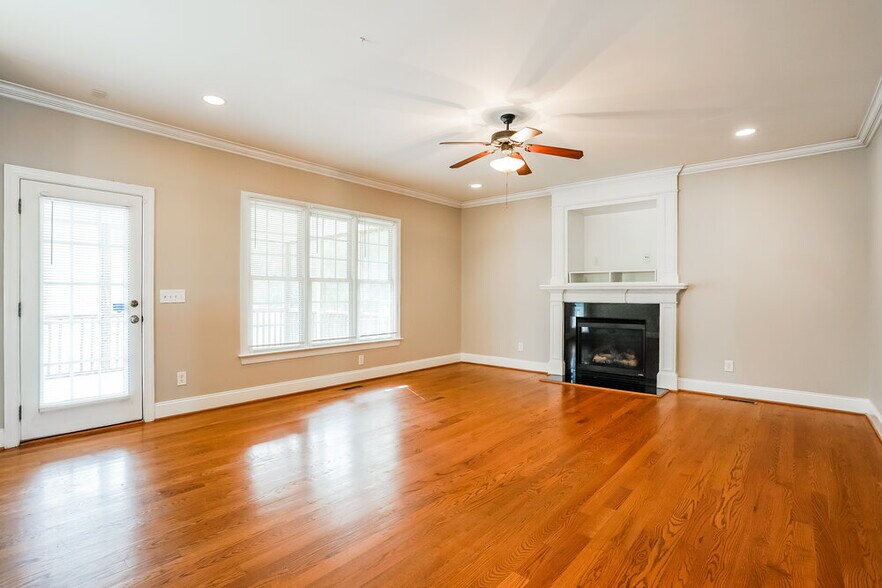 Building Photo - 1005 Azalea Cottage Ct