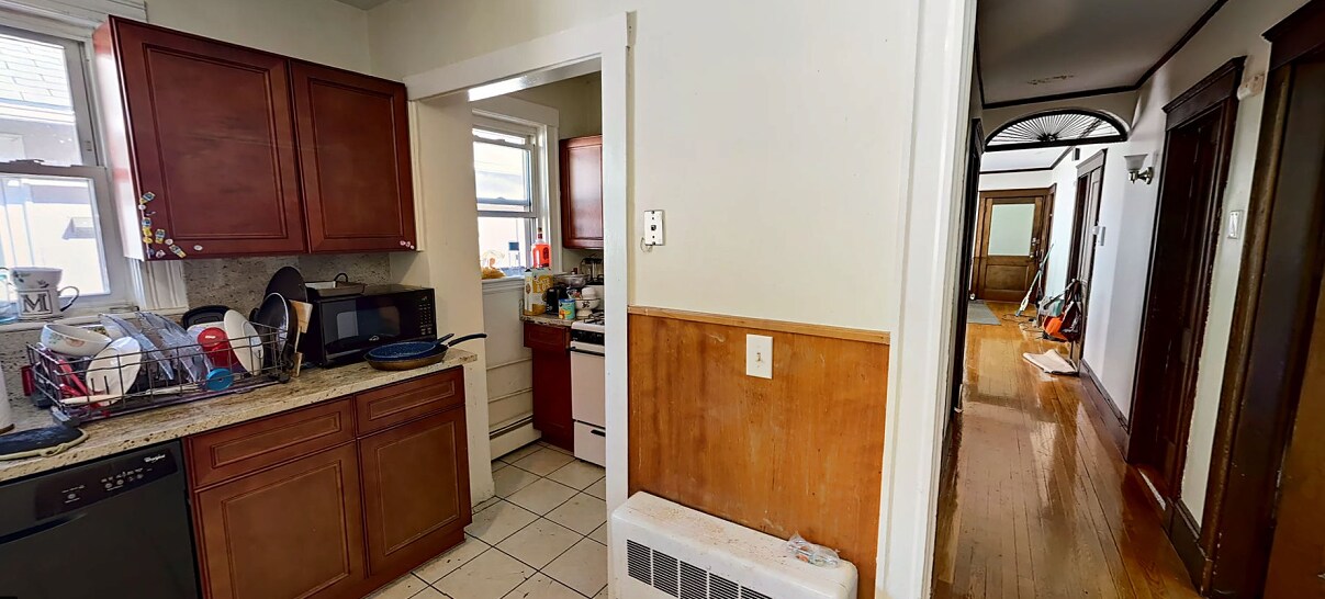 Building Photo - 785 Washington St