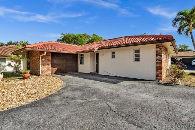 Building Photo - 313 NW 42nd St