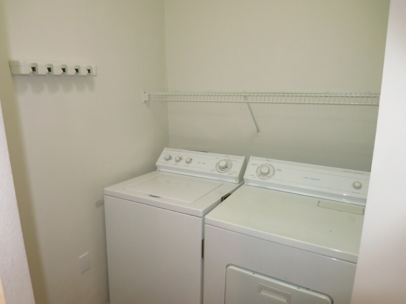 Building Photo - 440 S 51st Ct