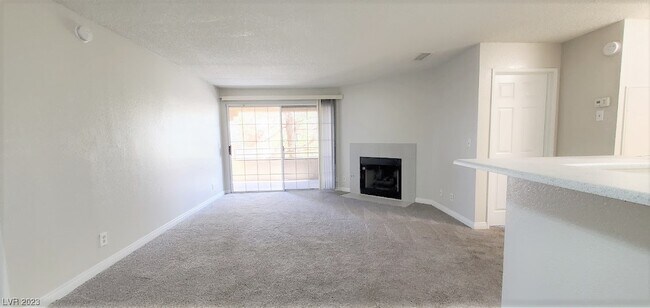 Building Photo - 2200 S Fort Apache Rd