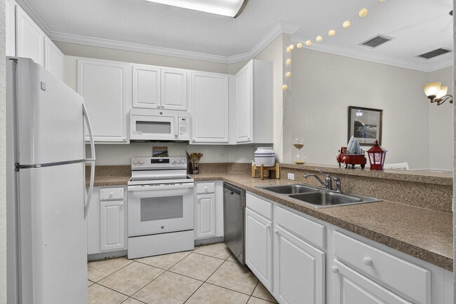 Building Photo - 3055 Grandiflora Dr