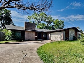 Building Photo - 12043 High Meadow Dr