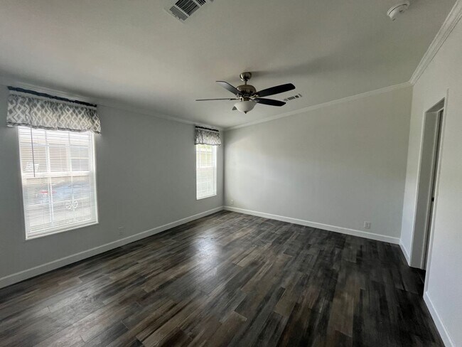 Building Photo - 267 Mongoose Ln