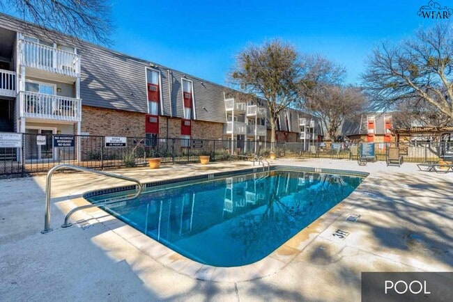 Building Photo - 2612 Southwest Pkwy
