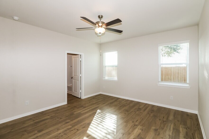 Building Photo - 7630 Tipton Meadow Way