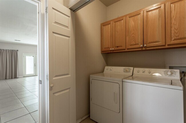 Building Photo - 309 Boulder Ridge Dr