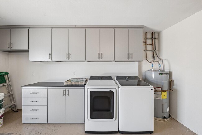 Building Photo - 13222 N 1st Ave