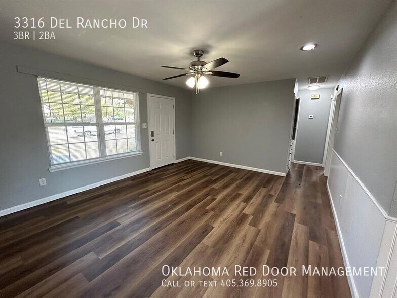 Building Photo - 3316 Del Rancho Rd