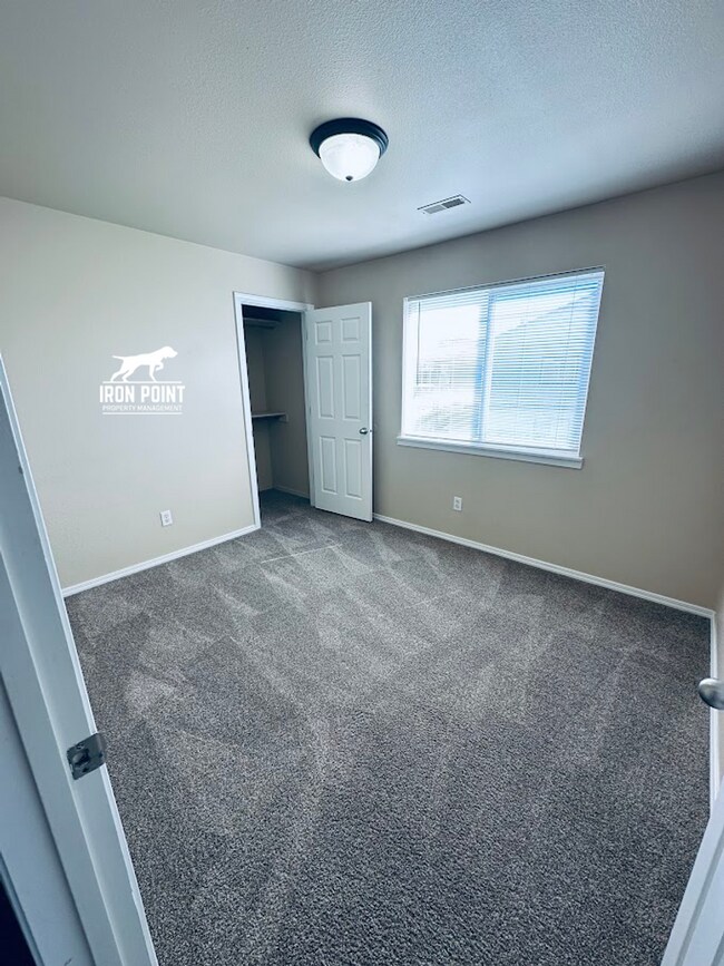 Building Photo - 2107WHISPERINGWILLOW