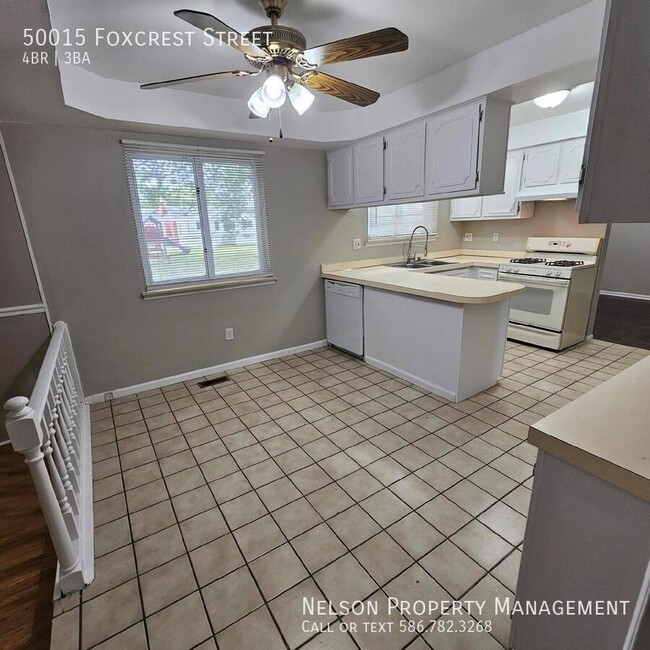 Building Photo - 50015 Foxcrest St