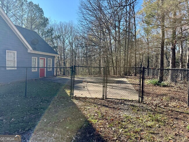 Building Photo - 4770 Colham Ferry Rd