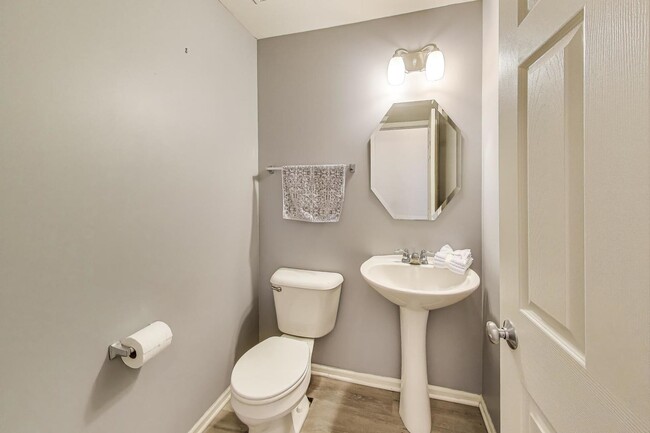 Building Photo - 474 S Jade Ln