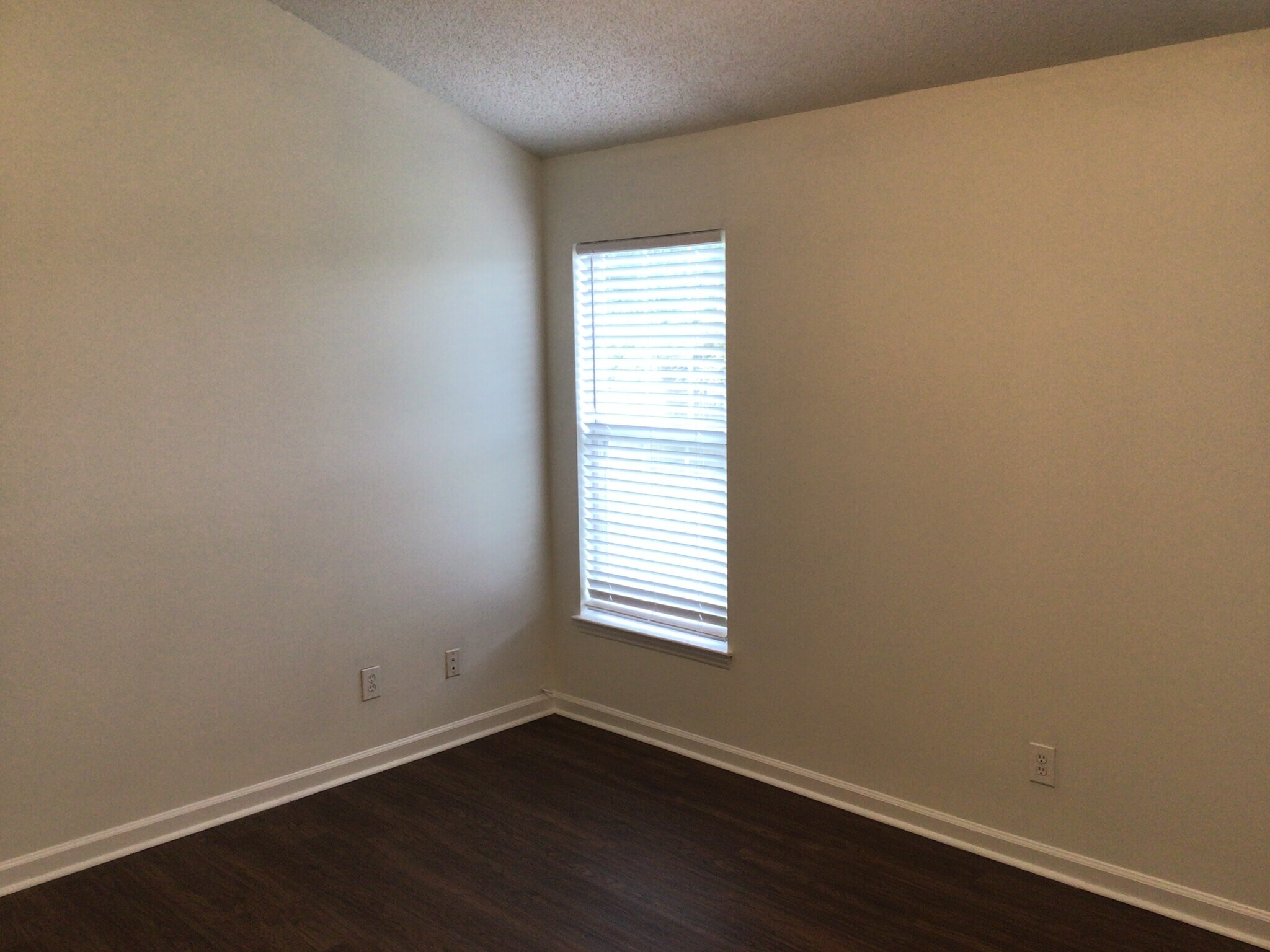 Building Photo - 9401 Fetlock Ct