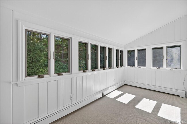 Building Photo - 1416 Ridge Rd