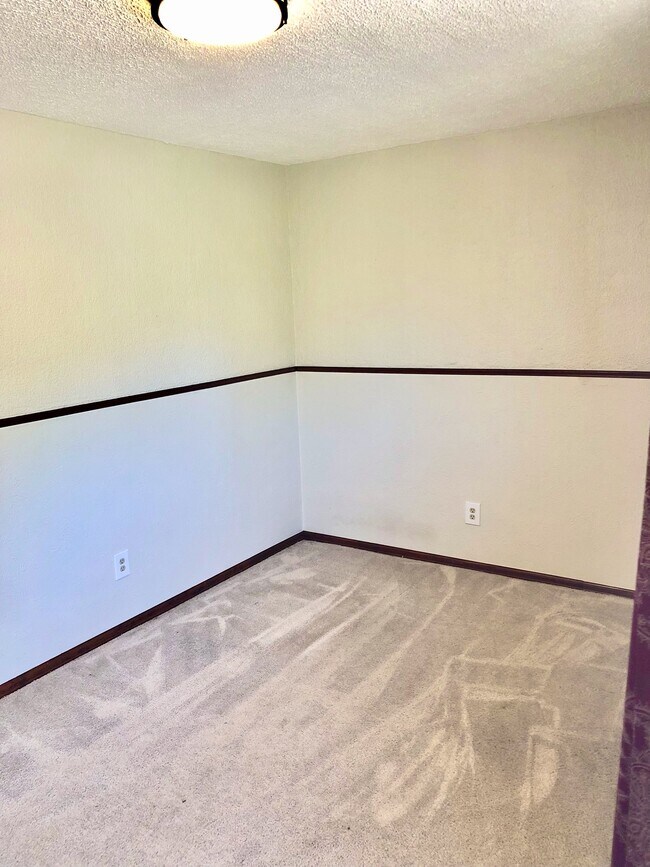 Building Photo - 3725 Quail St