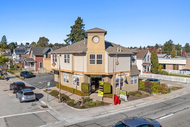 Building Photo - 1332-1332 Mission St