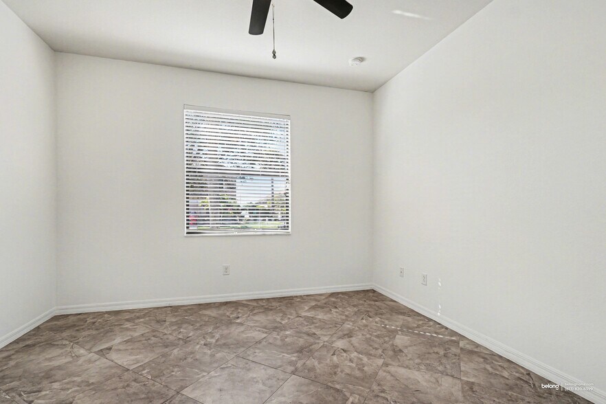 Building Photo - 2846 Via Piazza Loop