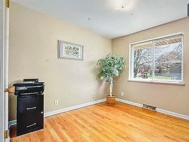 Bedroom 2 - 6359 Yarrow St