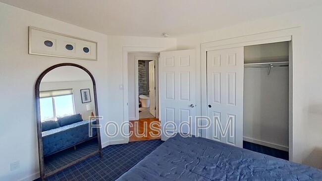 Building Photo - 11409 Jay St