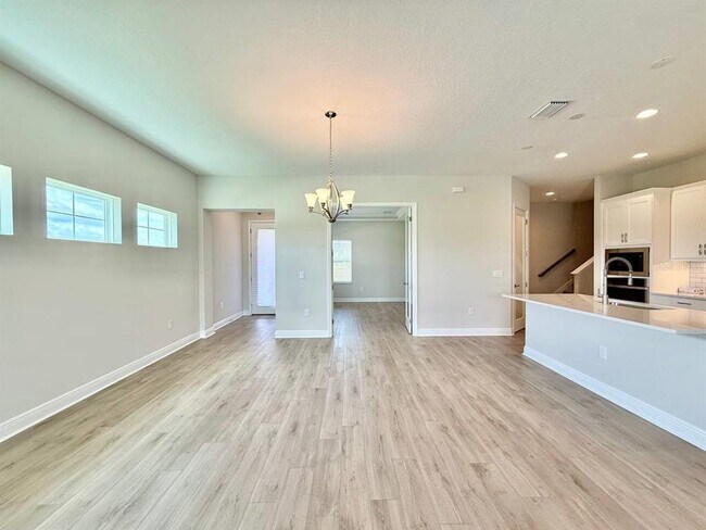 Building Photo - 35617 Stableton Ln