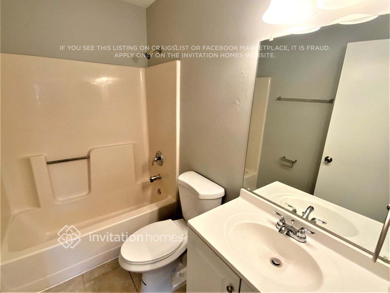 Building Photo - 1025 St Johns St SE