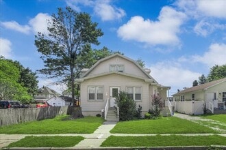 Building Photo - 545 Nassau Ave