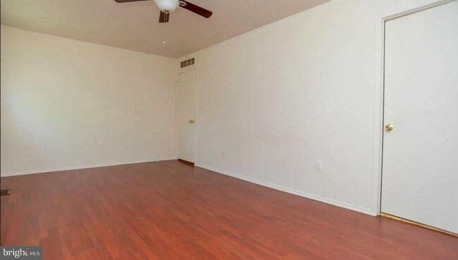 Building Photo - 1521 Stoney Ln