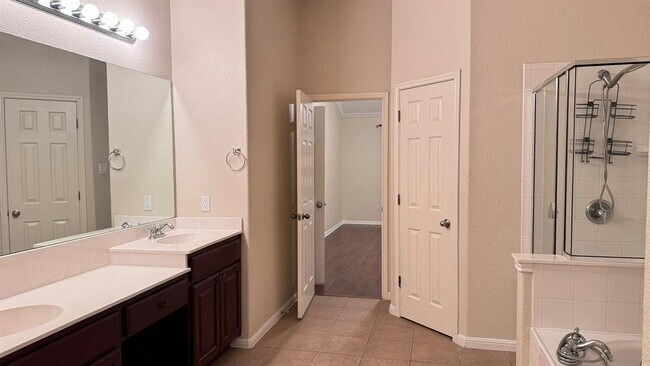 Building Photo - 13000 Appaloosa Chase Dr