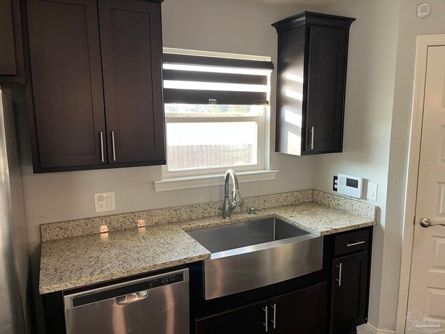 Building Photo - 5370 Harmony Ln