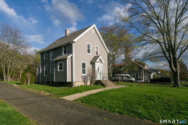 Building Photo - 101 Laurel St