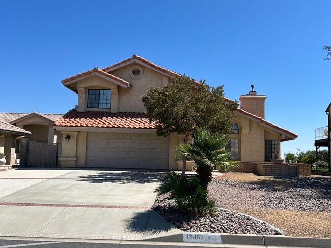 Primary Photo - Spring Valley Lake Home