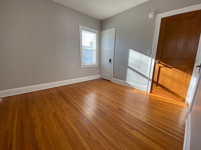 Bedroom - 4247 Cedar Ave S