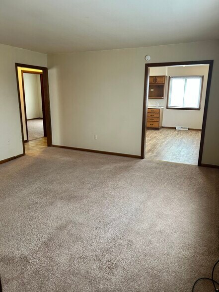 Building Photo - 126A E Main St