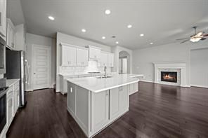Building Photo - 212 Red Petal Wy
