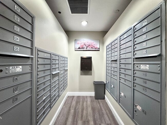 Building Photo - 4 Bishop St