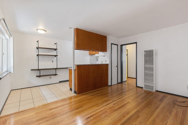 Building Photo - 2708 College Ave