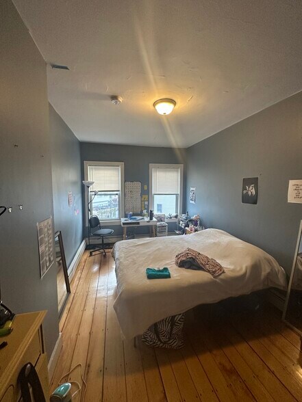 Building Photo - 63 Webster Ave