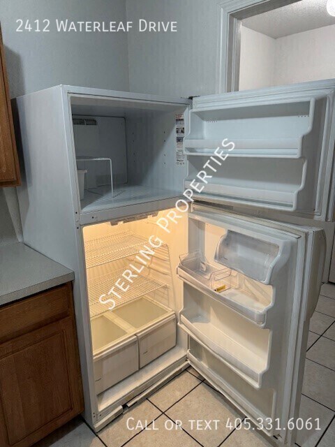 Building Photo - 2412 Waterleaf Dr