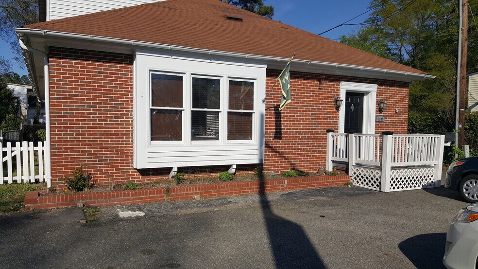 Primary Photo - 1107 Richmond Rd