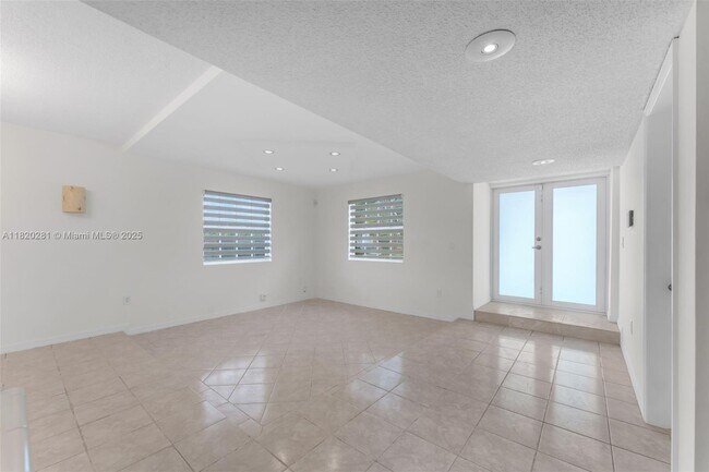 Building Photo - 14642 SW 99th St