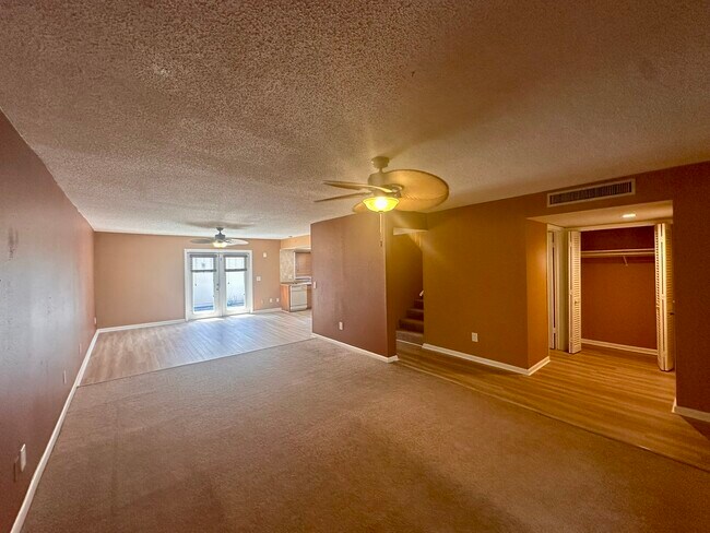 Building Photo - 10605 Carrollbrook Way