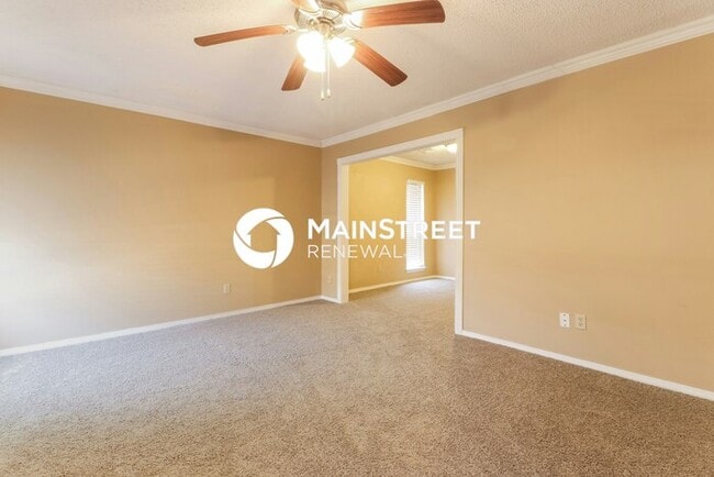Building Photo - 3 Bedroom Pet-Friendly Home in Oklahoma City, OK with Main Street Renewal