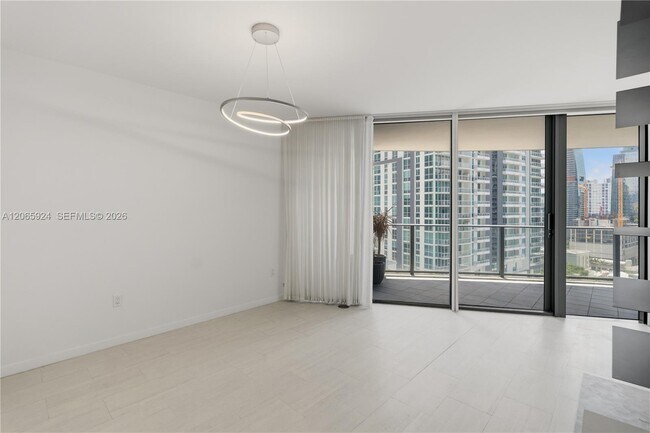 Building Photo - 1000 Brickell Plaza