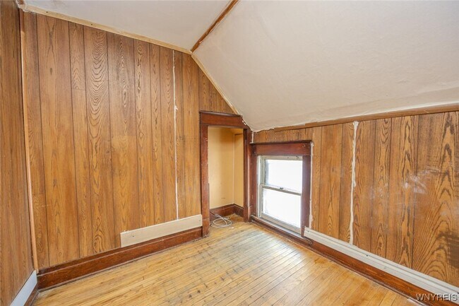 Building Photo - 2146 Genesee St