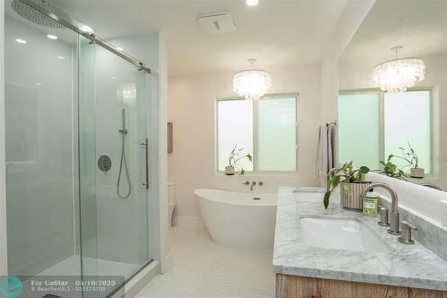 Building Photo - 633 Ocean Inlet Dr