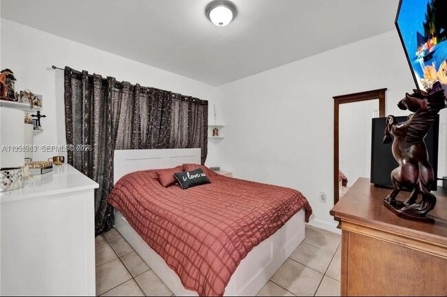 Building Photo - 13721 SW 119th Ave