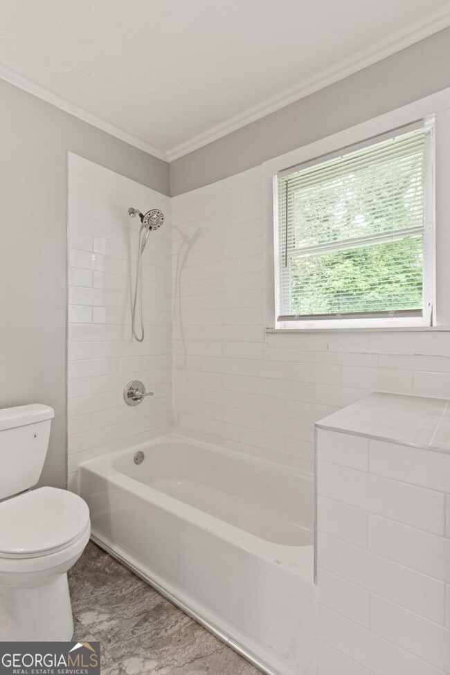 Building Photo - 181 Holderness St SW